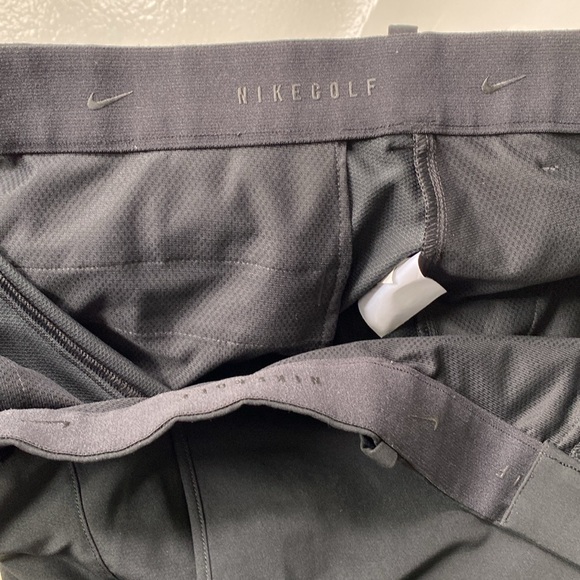 Nike Men’s DriFit Golf Shorts - Picture 10 of 13